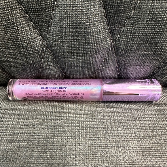 Too Faced Lip Injection Maximum Plump - Blueberry Buzz - Picture 10 of 10